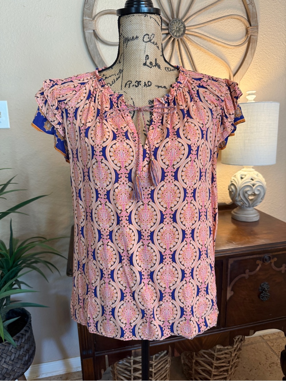Rose+Olive Pink & Blue Printed Tie-Neck Short Flutter Sleeve Top